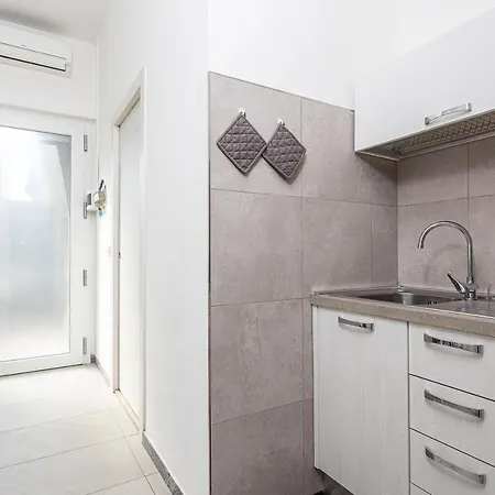 Apartment Nicola House 